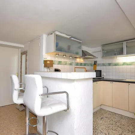 2 Bedroom Beautiful In