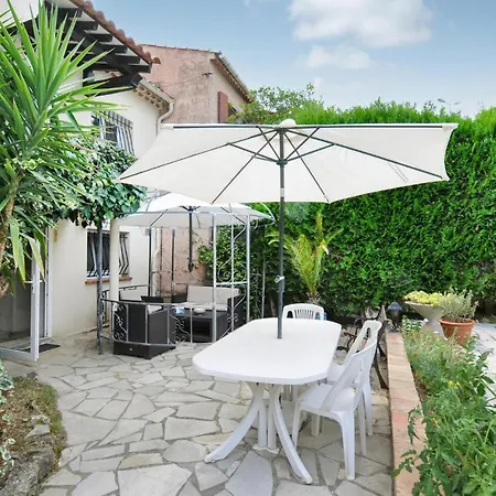 2 Bedroom In * Cogolin