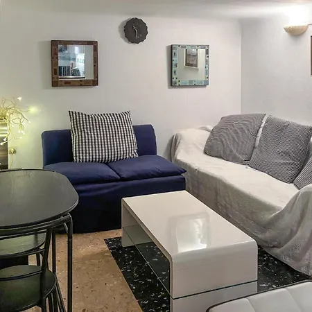 2 Bedroom In *